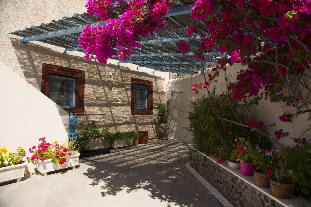 Canava Santino Cave Houses Mesaria Exterior photo