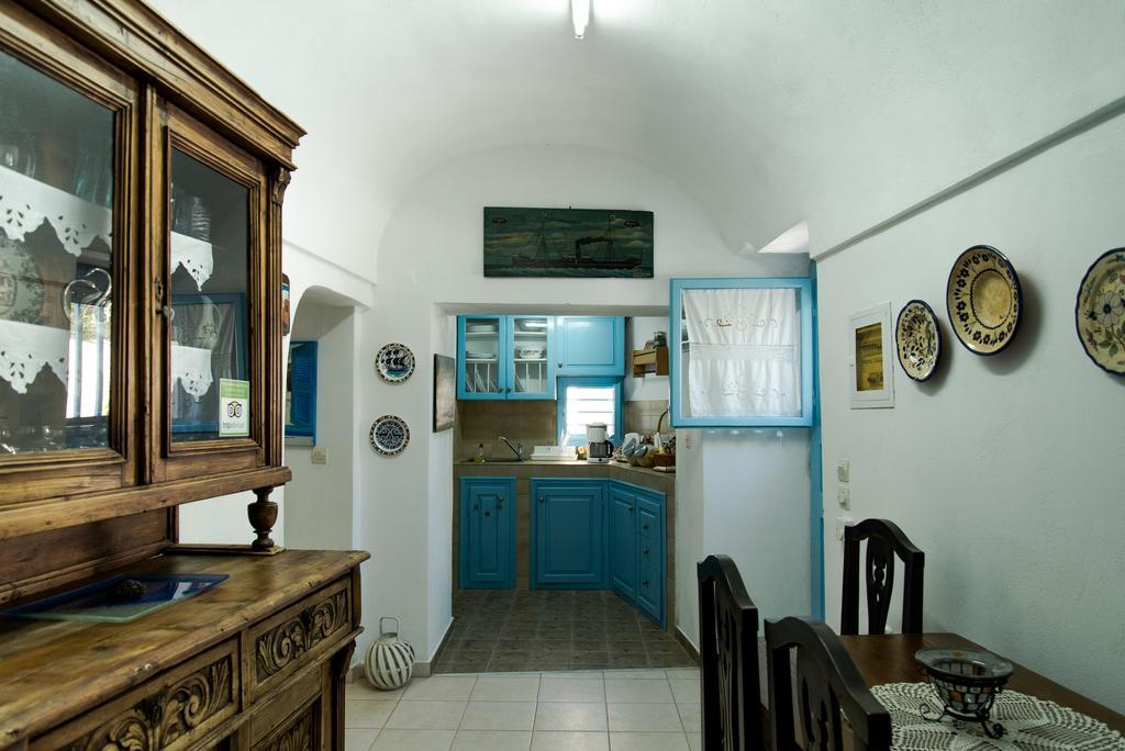 Canava Santino Cave Houses Mesaria Exterior photo
