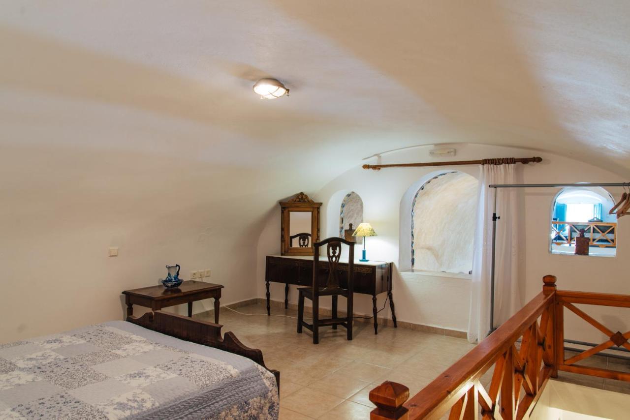 Canava Santino Cave Houses Mesaria Room photo